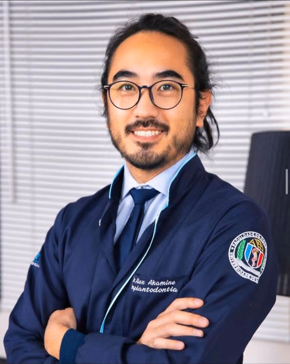 Retrato de Dr. Alex Akamine